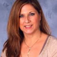Sally Smollar Headshot
